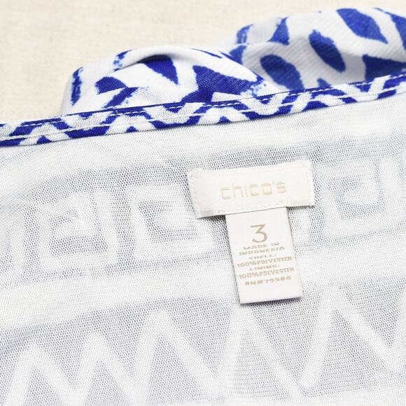 Chico's Women's Blouse Short Sleeve Geometric Polyester Blue Crew Neck Size 3 - Picture 8 of 8